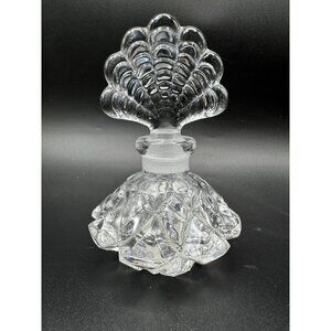 Vtg Crystal Clear Perfume Bottle w/Shell Fan Shaped Stopper Diamond Cut Base 4"